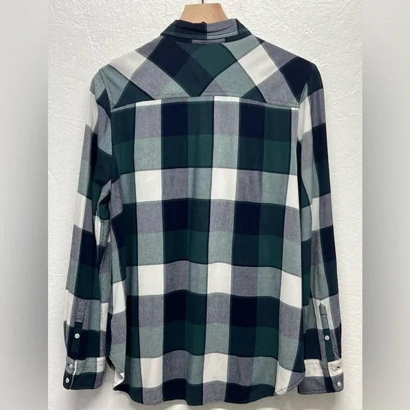 WOMEN’S - Merona Plaid Flannel Button Up Shirt - XL - Picture 5 of 10